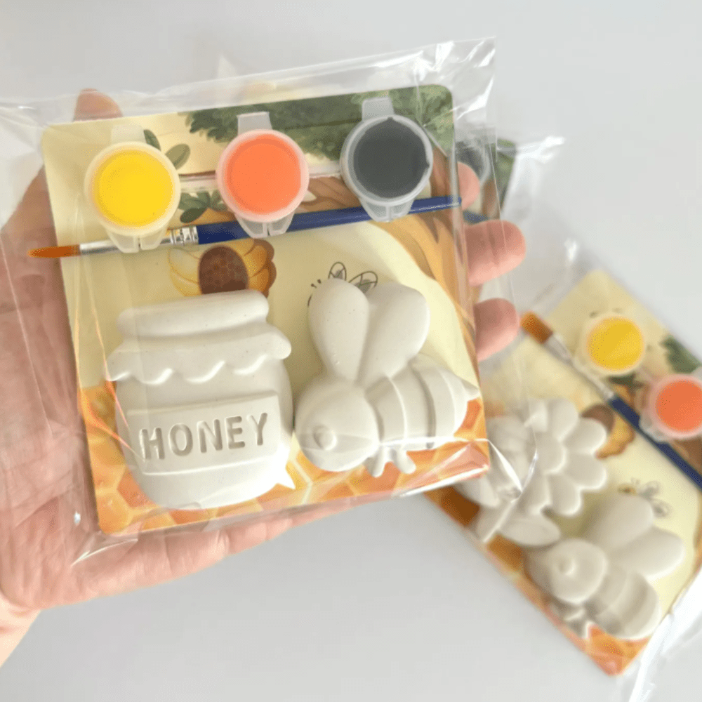 Bee Paint Kit - McDonald Publishing House