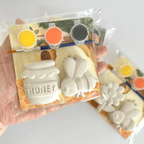 Bee Paint Kit - McDonald Publishing House
